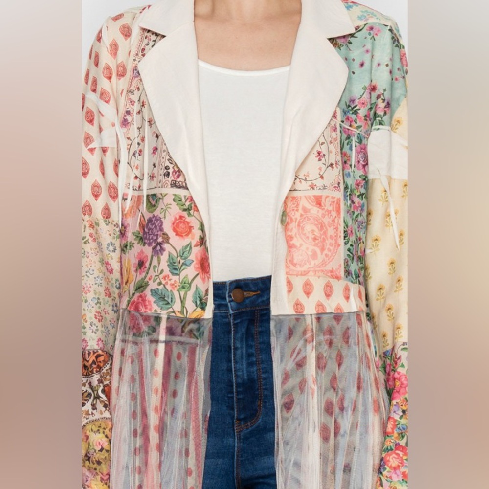 J06: Sheer Patchwork Maxi Duster in Cream & Pastel Florals - Picture 2 of 3